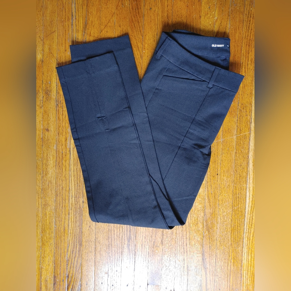 Old Navy Split hem High Rise Pixie pants